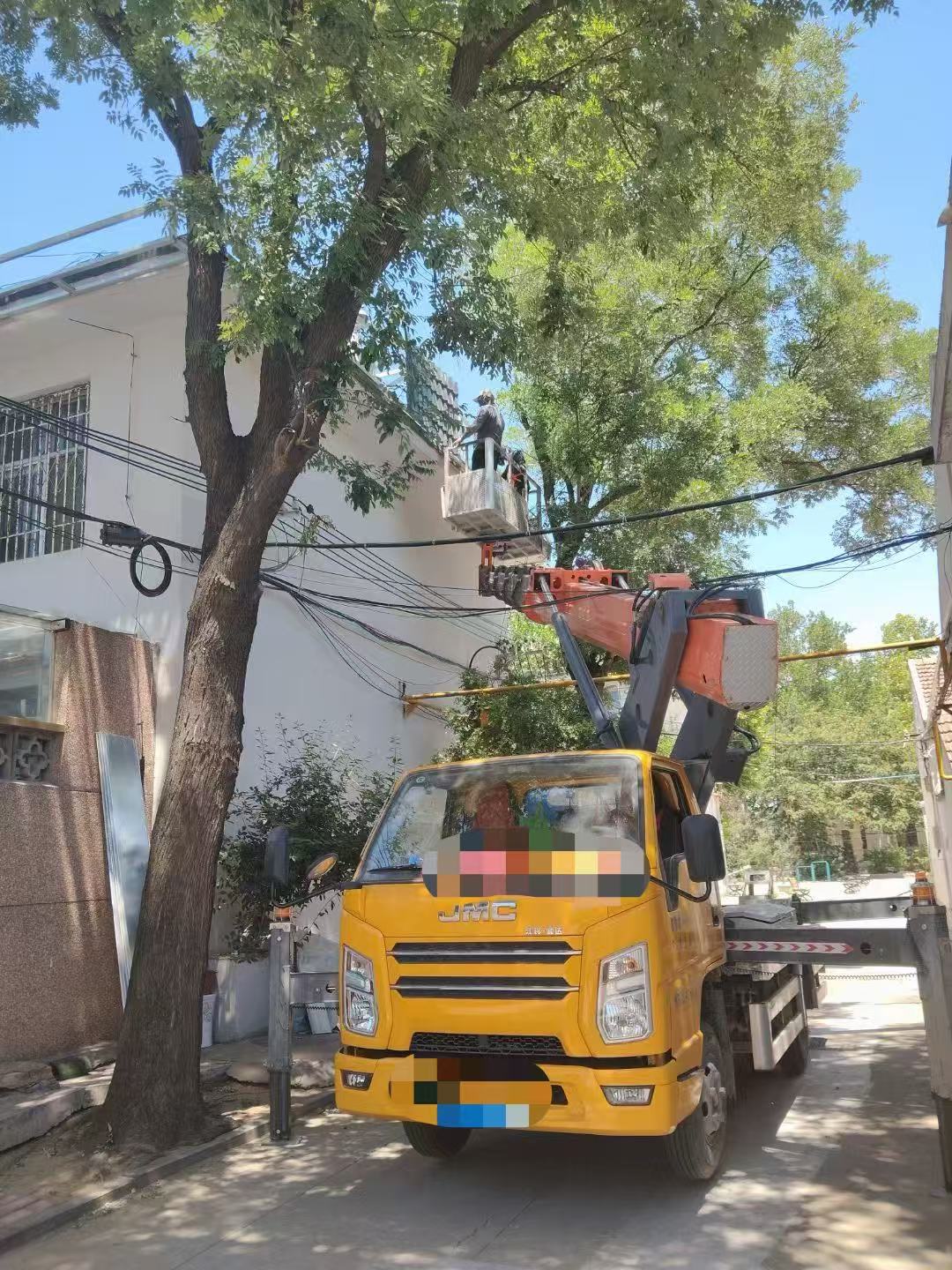 称多县高空作业车能吊装重物吗？最大承载多少公斤？