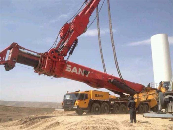 称多县作业场地不达标（如地面松软），公司会提供解决方案吗？